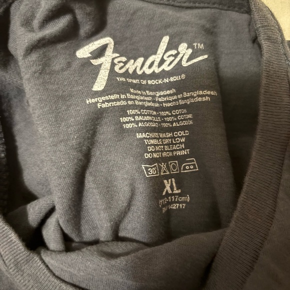 Fender tee XL - Picture 2 of 3